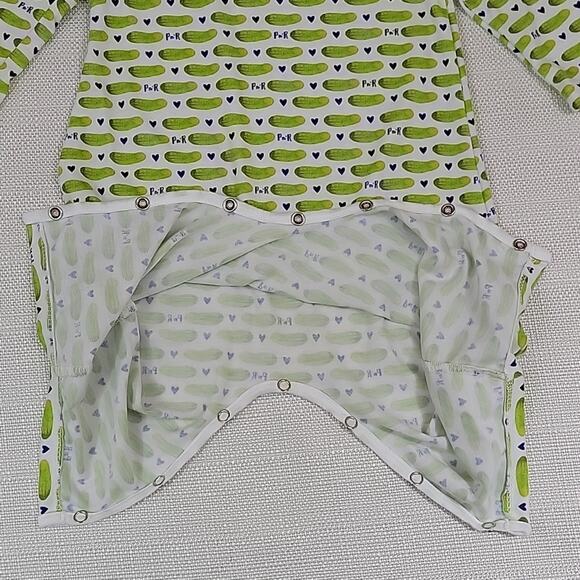 Pickles & Roses Pickles and Hearts All-Over Print Coveralls Romper 0-6 Months - Picture 7 of 11